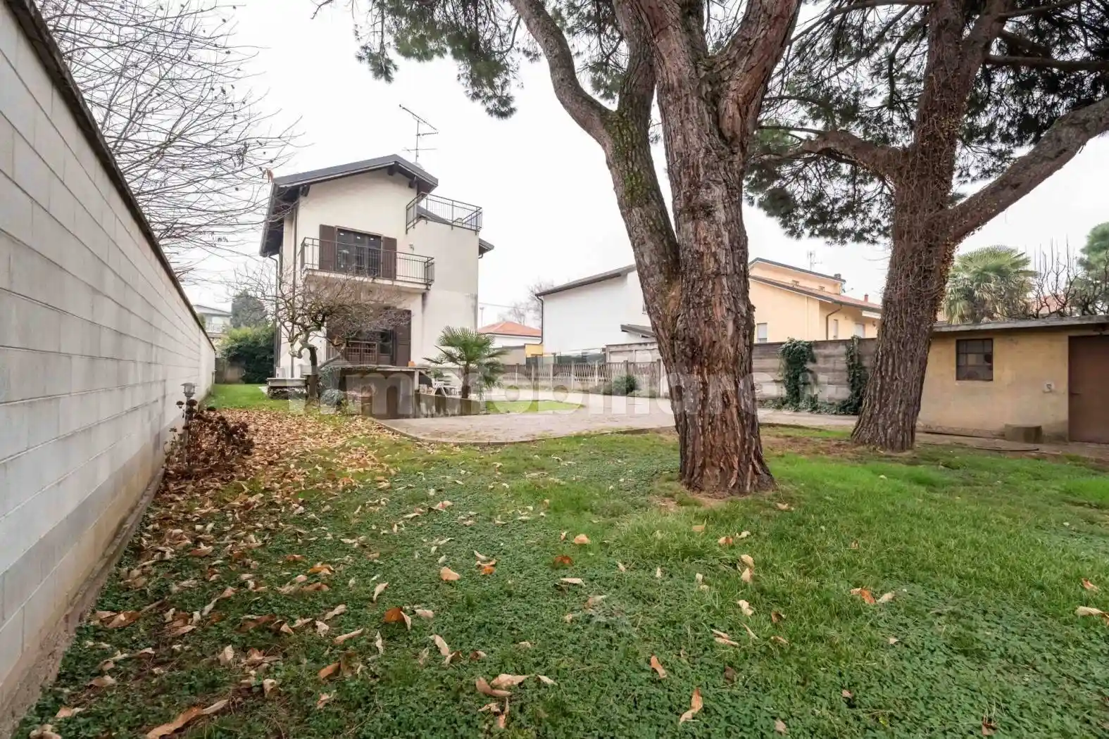 Villa in vendita a Saronno