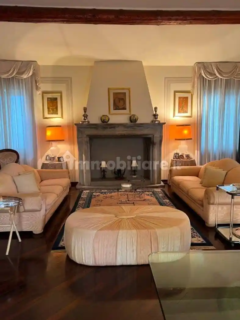 Appartamento in vendita a Piacenza