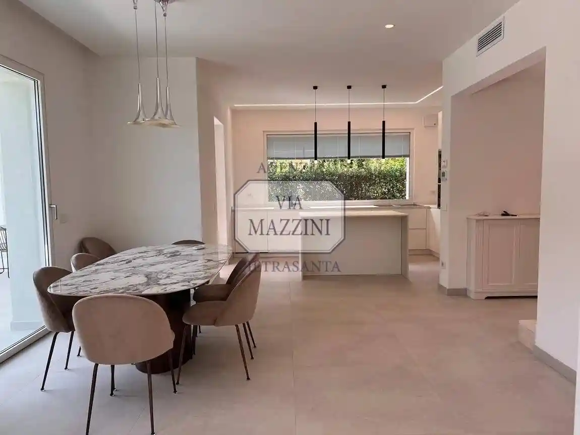 Villa in vendita a Pietrasanta