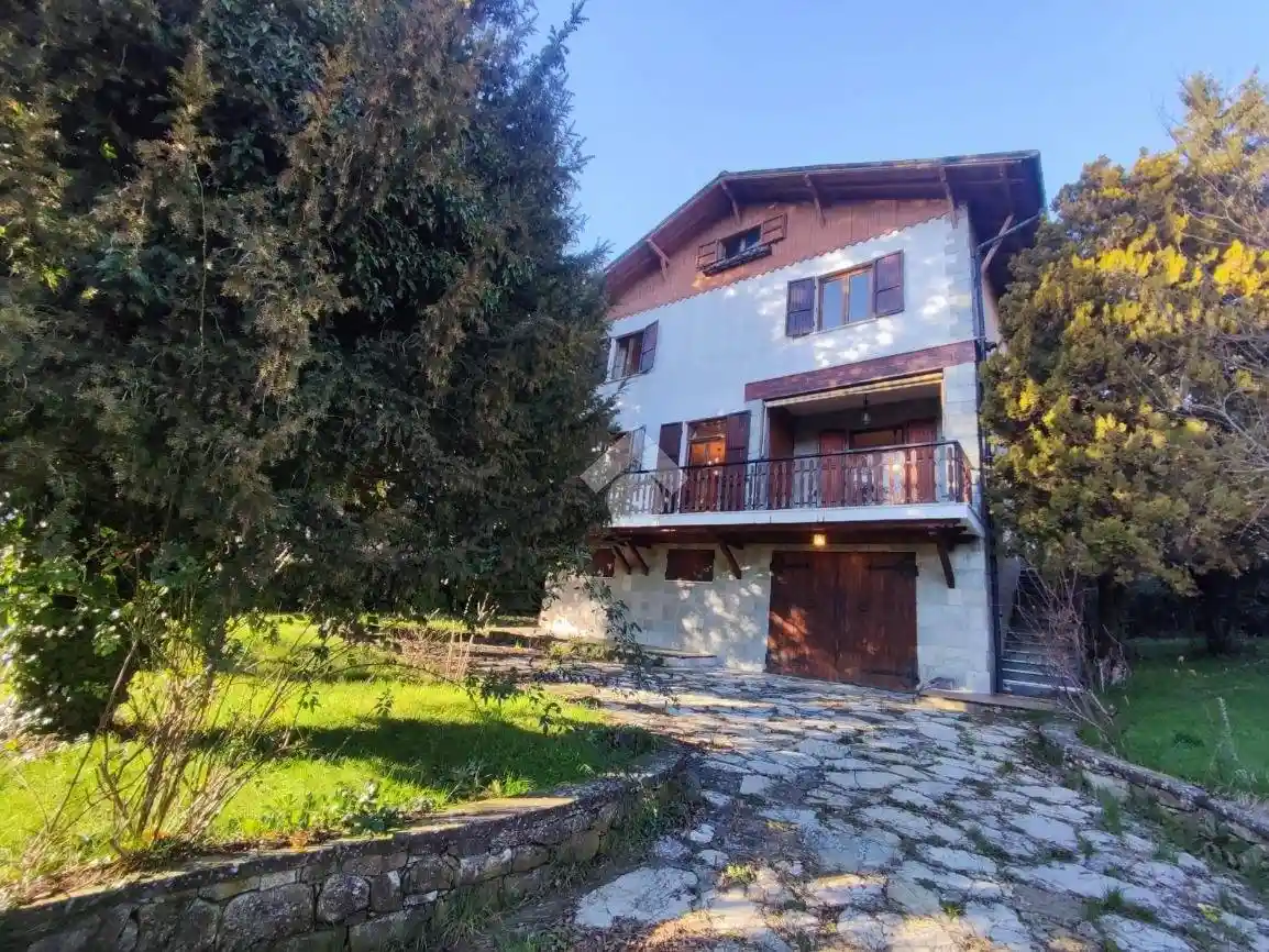 Villa in vendita a Casella