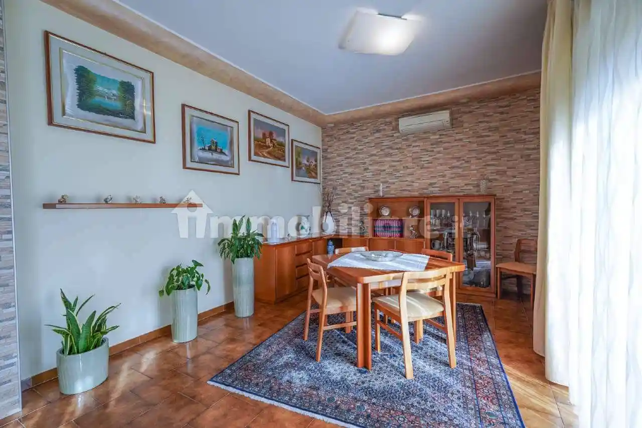 Appartamento in vendita a Carvico