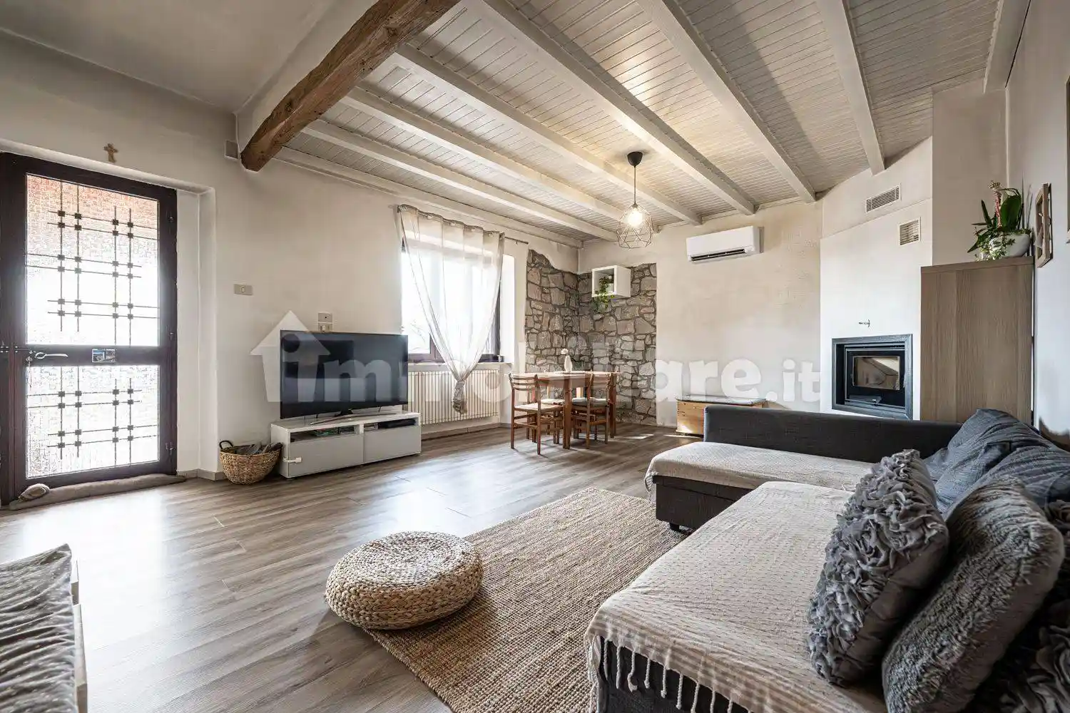 Villa in vendita a Sgonico