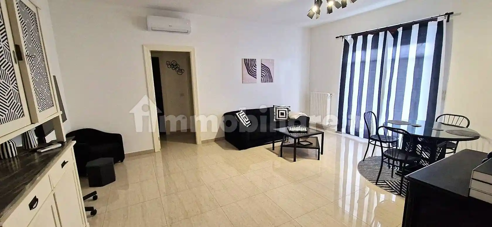 Appartamento in affitto a Trani