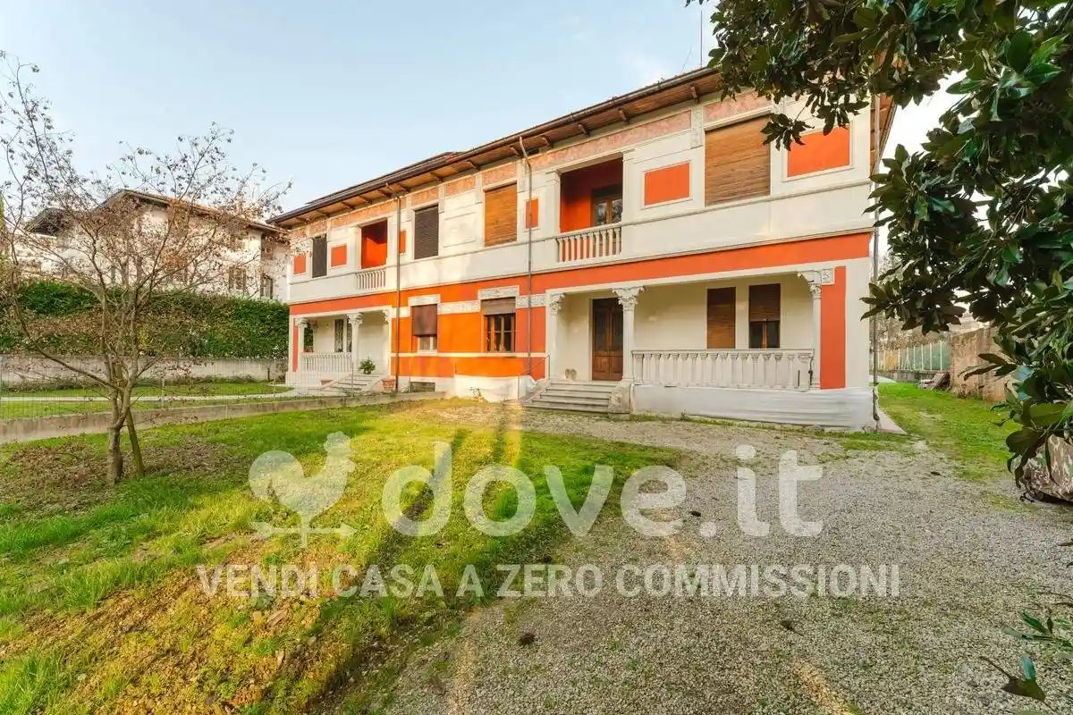 Villa in vendita a Pordenone
