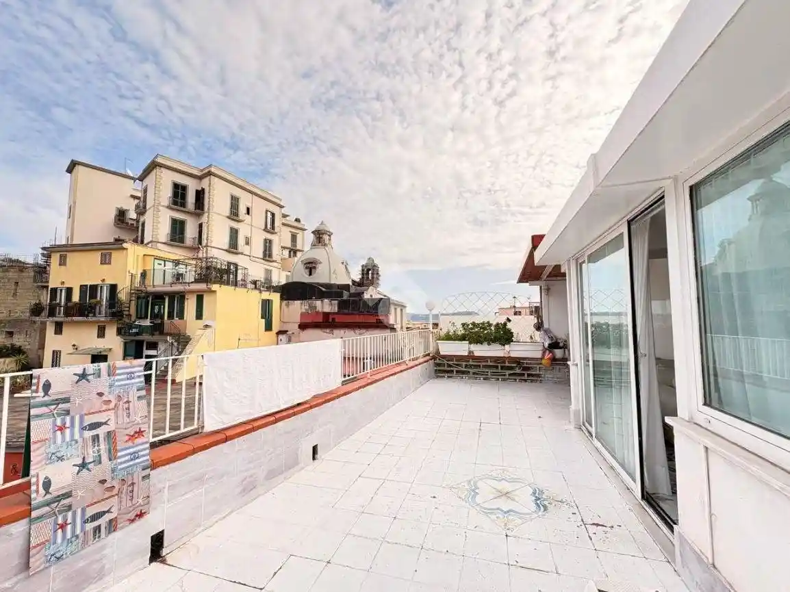 Appartamento in vendita a Pozzuoli