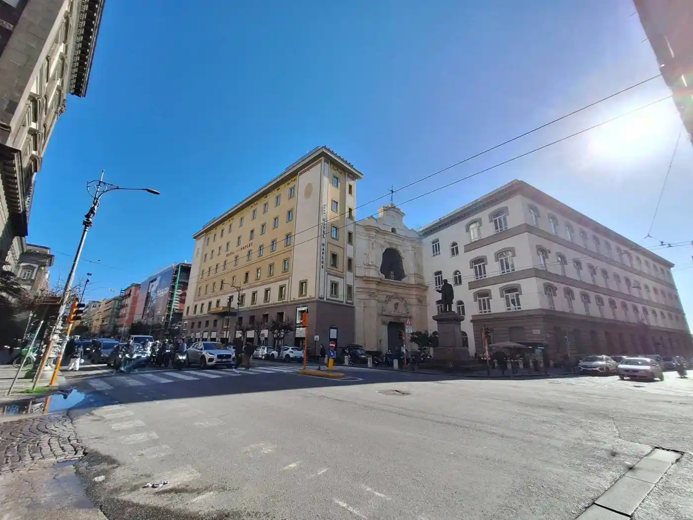 Appartamento in vendita a Napoli