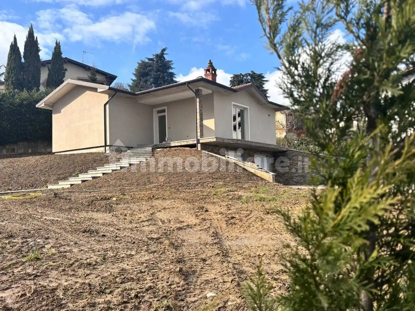 Villa in vendita a Stradella