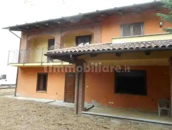Villa in vendita a Cavour