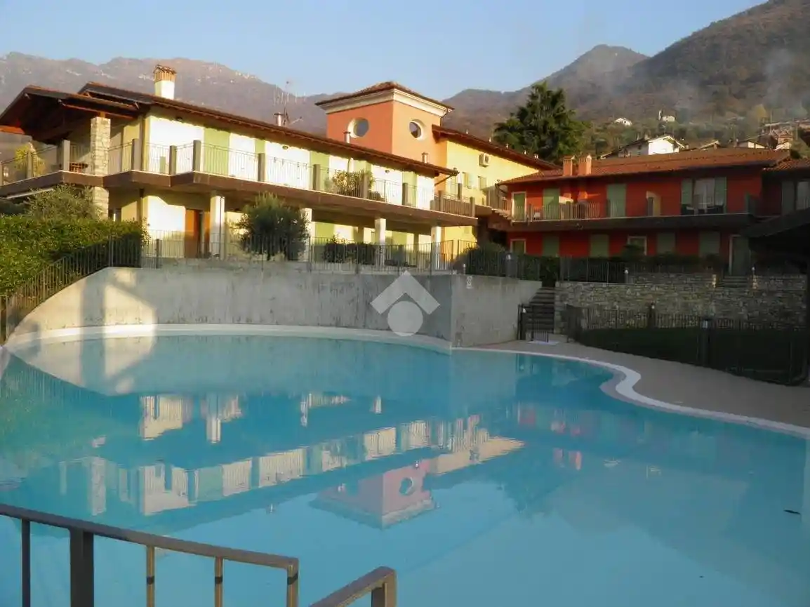 Appartamento in vendita a Sale Marasino