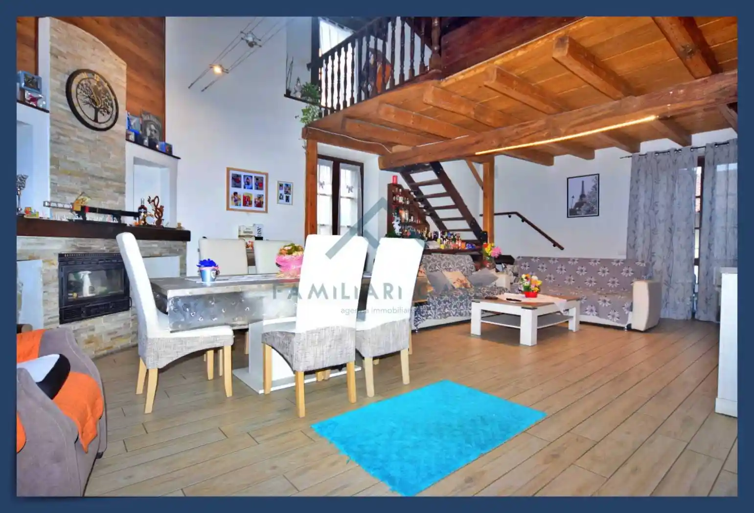 Casa indipendente in vendita a Cocquio-Trevisago