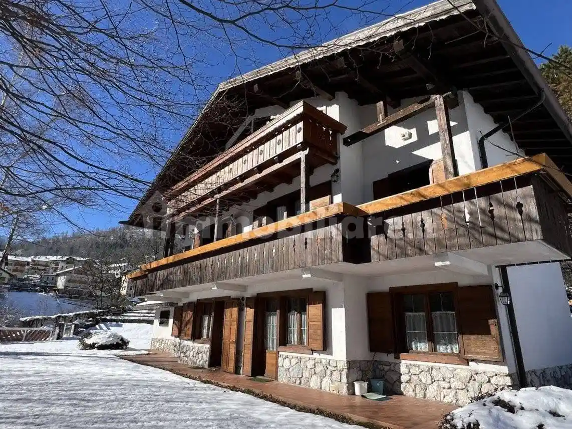 Villa in vendita a Voltago Agordino