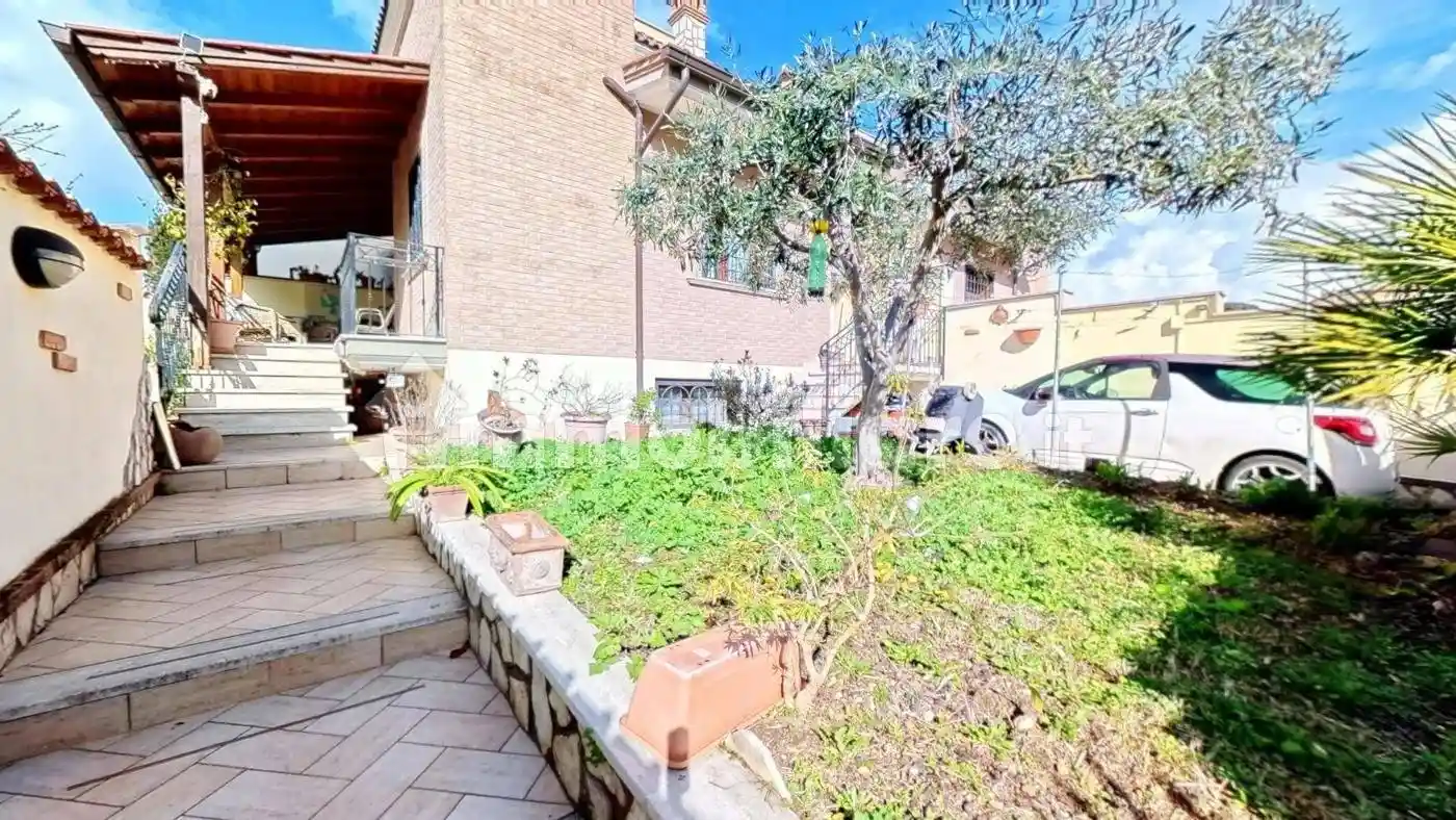 Villa in vendita a Roma