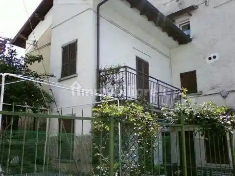 Villa in vendita a Rota d'Imagna