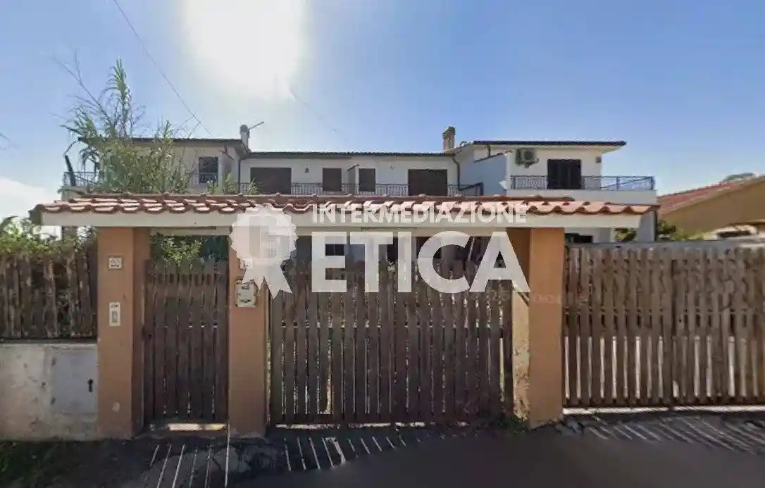 Villetta a schiera in vendita a Ardea