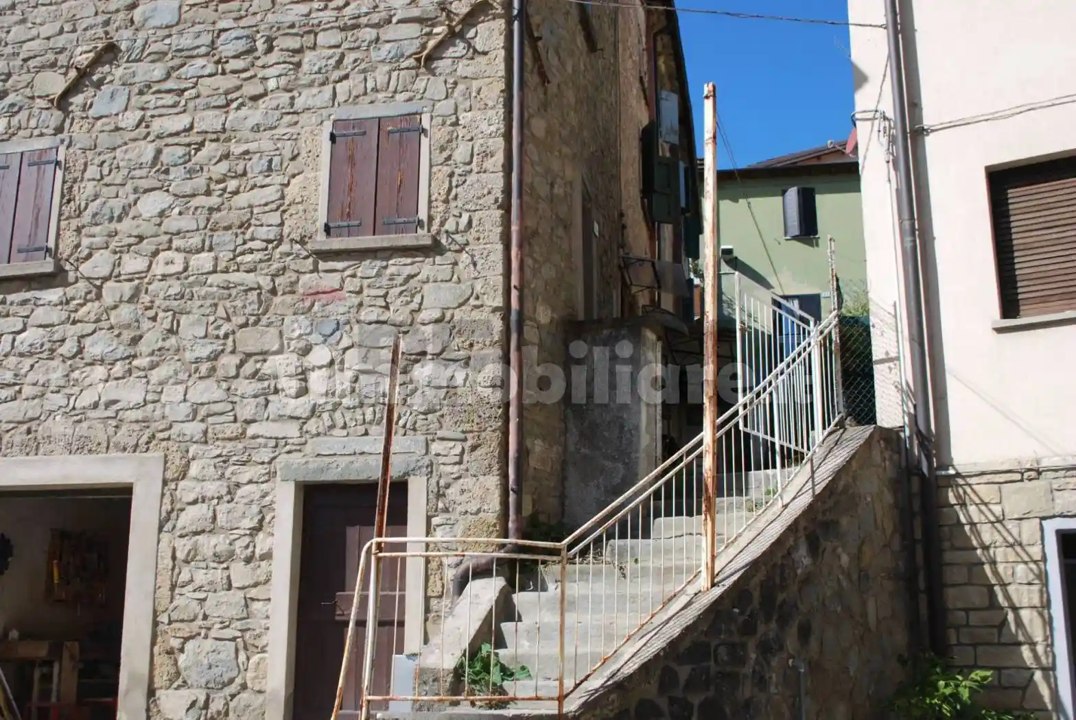 Appartamento in vendita a Ventasso