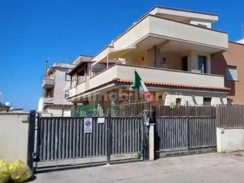 Appartamento in vendita a Pomezia