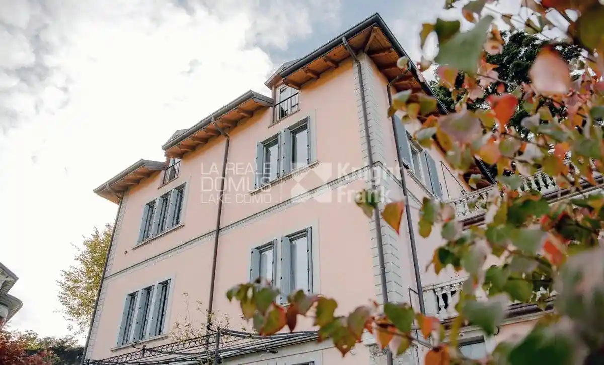 Appartamento in vendita a Como