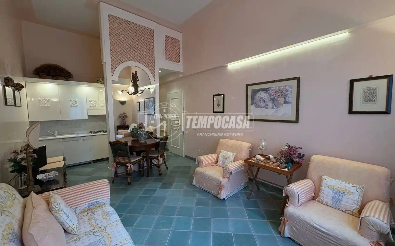 Appartamento in vendita a Viareggio