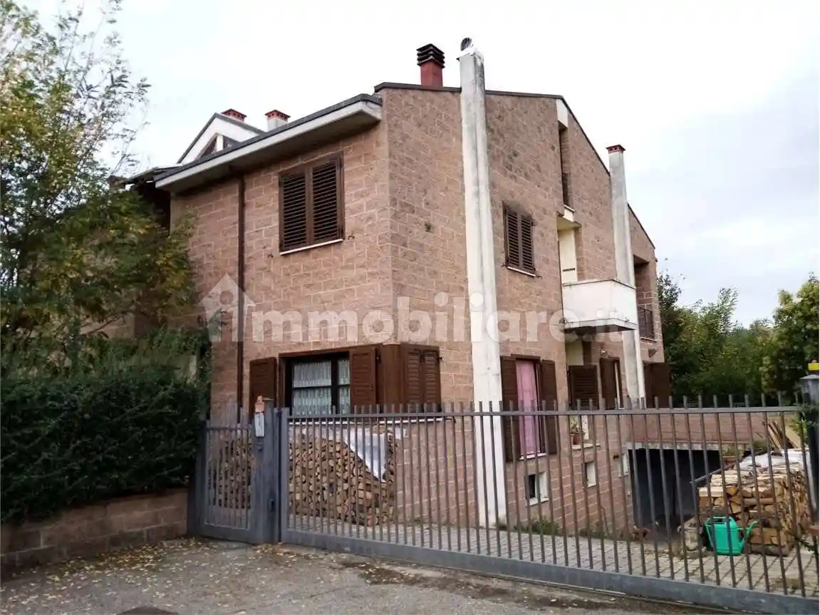 Appartamento in vendita a Subbiano