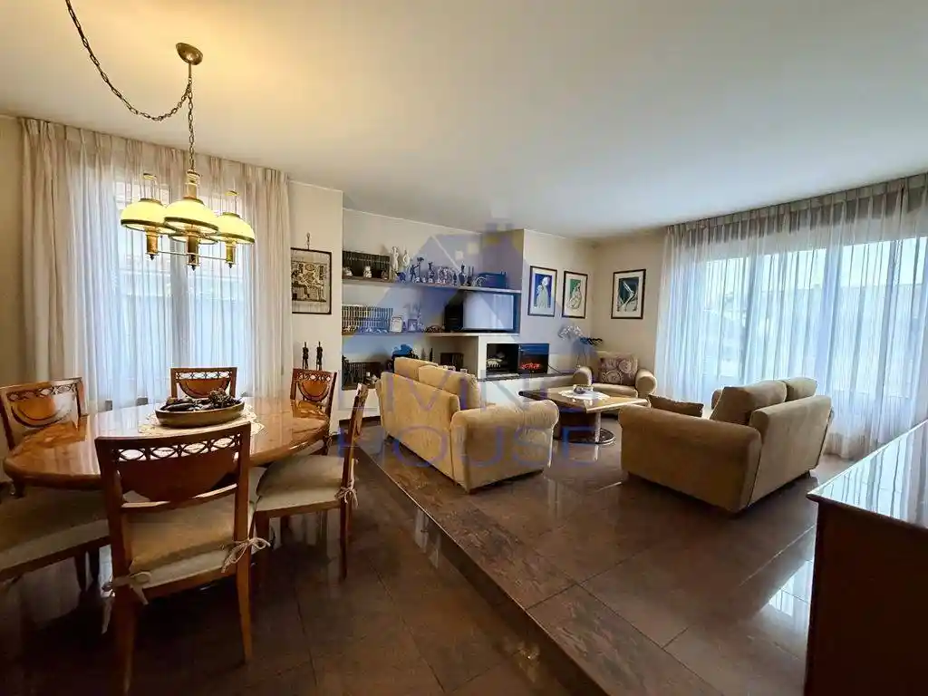 Casa indipendente in vendita a Muggiò