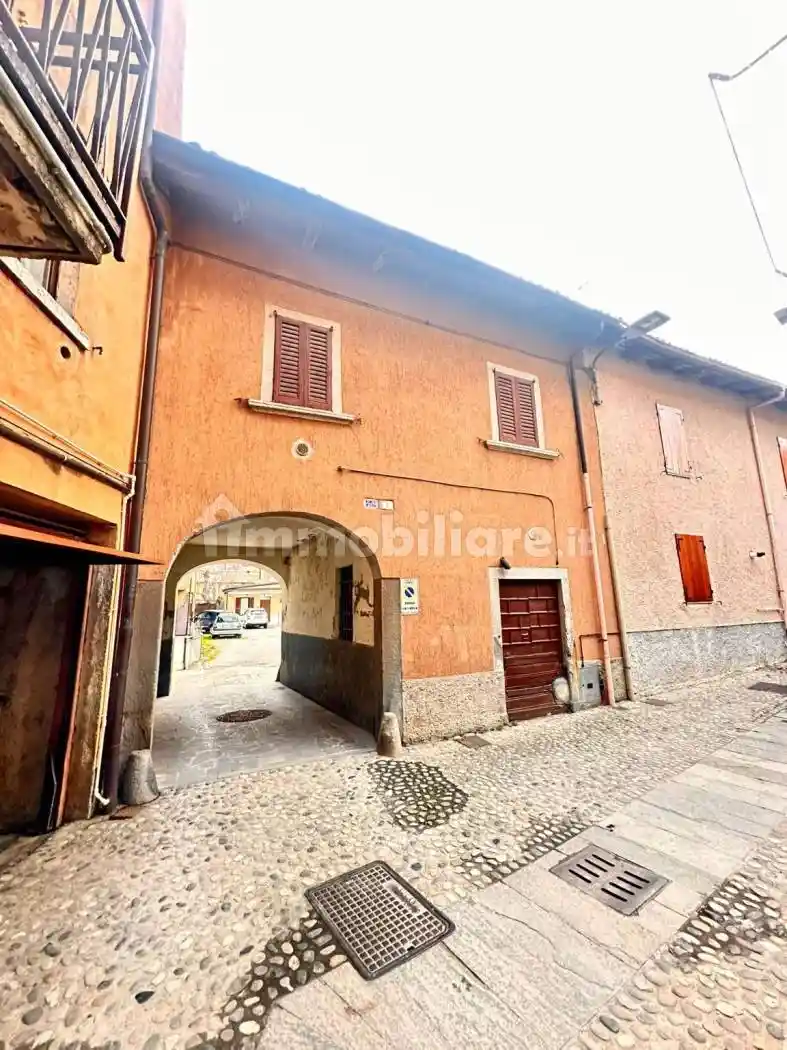 Appartamento in vendita a Carvico