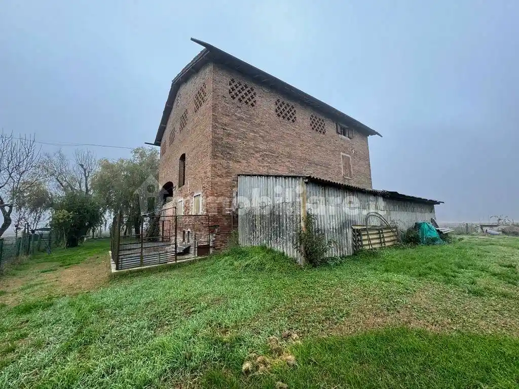 Rustico - Casale in vendita a Castelfranco Emilia