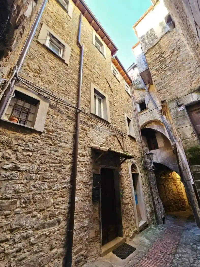 Appartamento in vendita a Ceriana