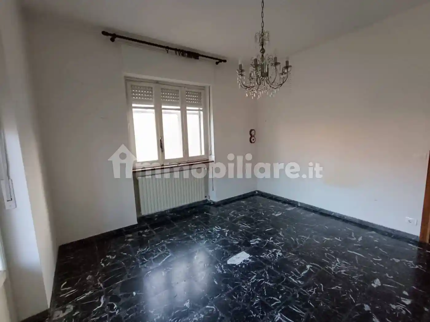 Villa in vendita a Alba