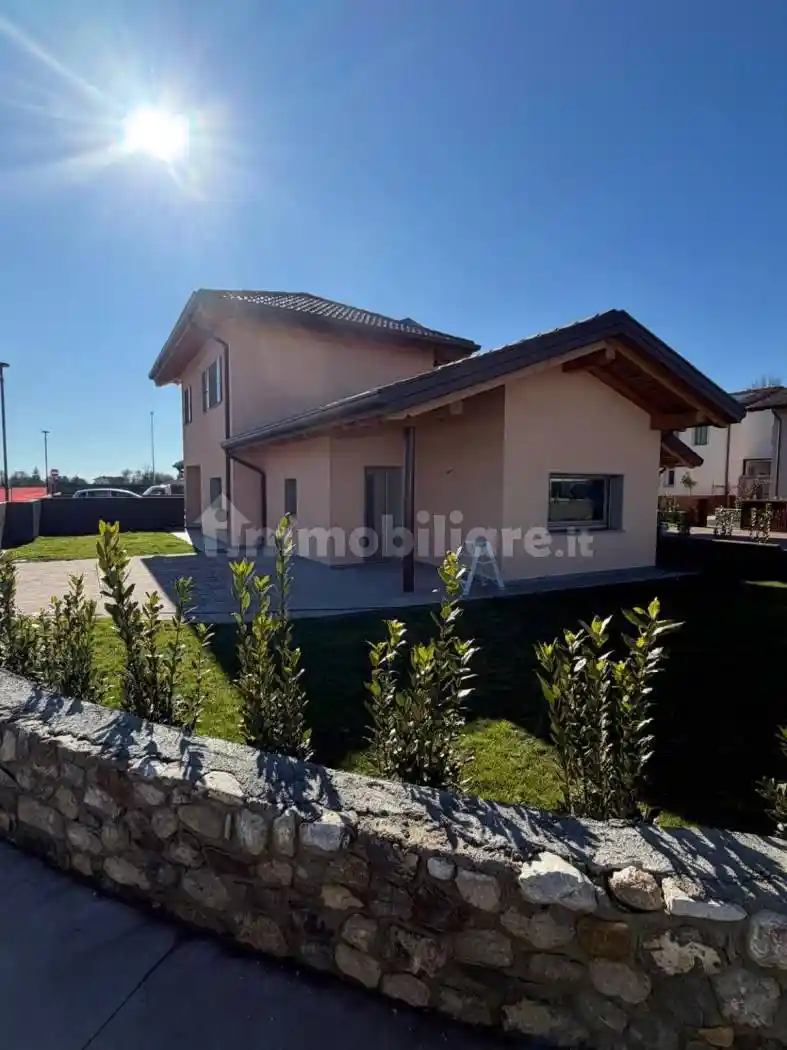 Villetta a schiera in vendita a Reana del Rojale