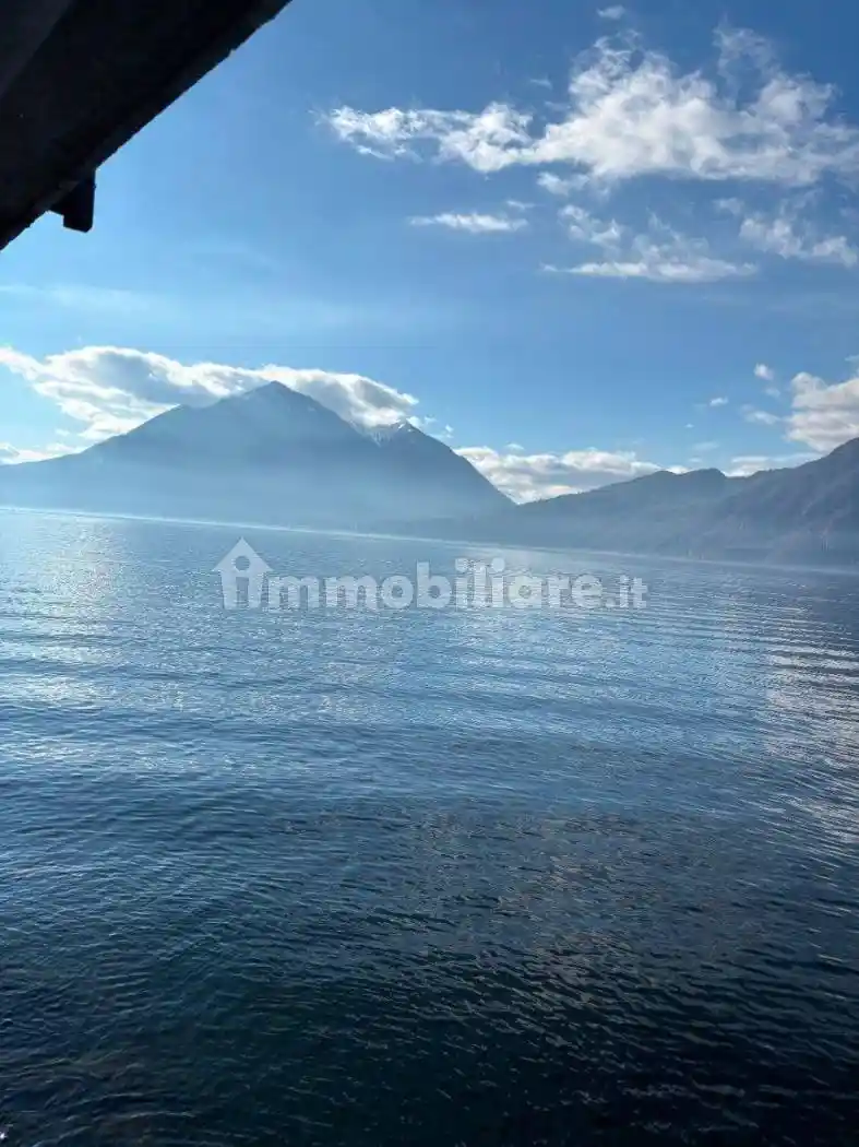 Casa indipendente in affitto a Bellano