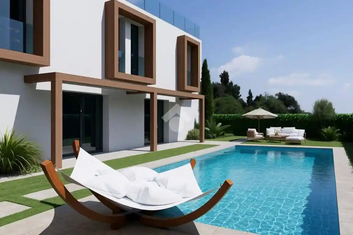 Villa in vendita a Peschiera del Garda