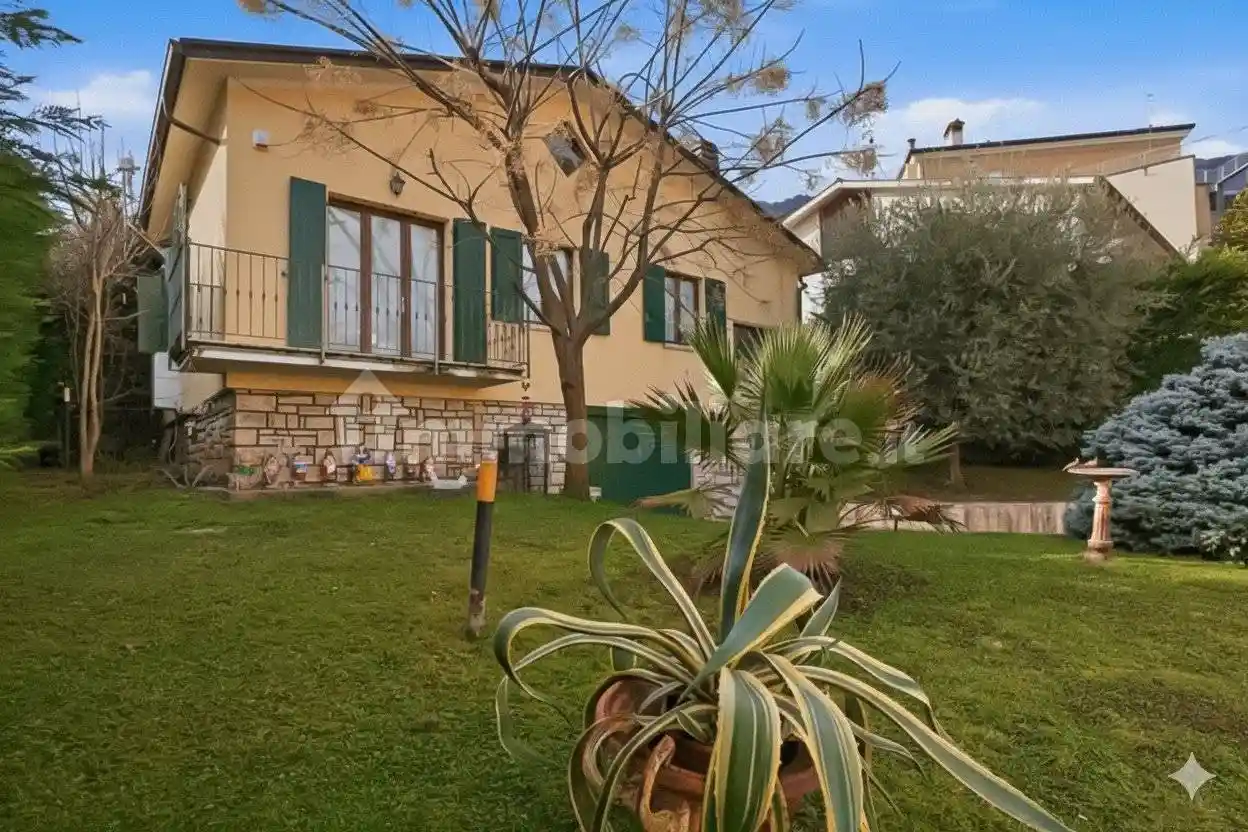 Villa in vendita a Botticino