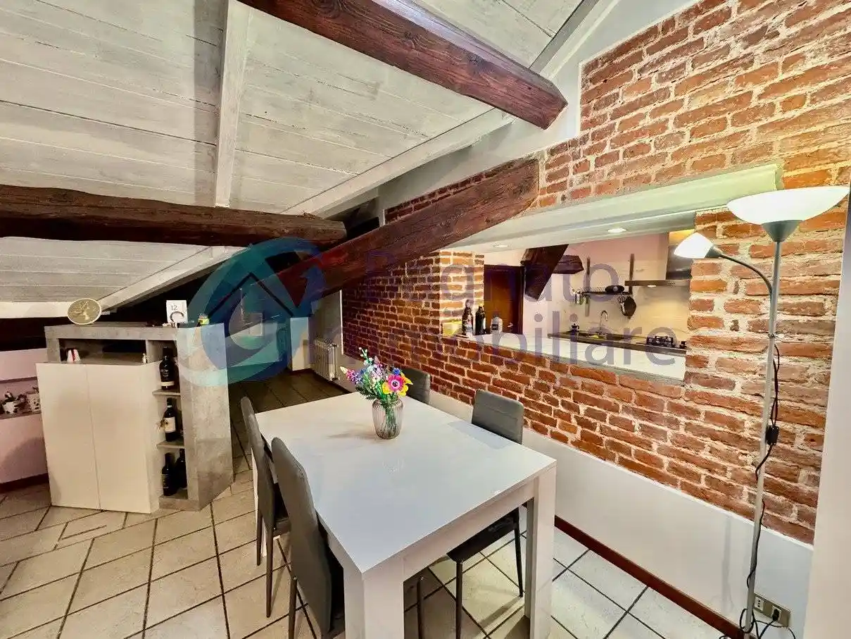 Appartamento in vendita a Novara