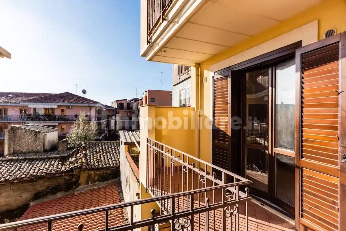 Appartamento in vendita a Aci Catena