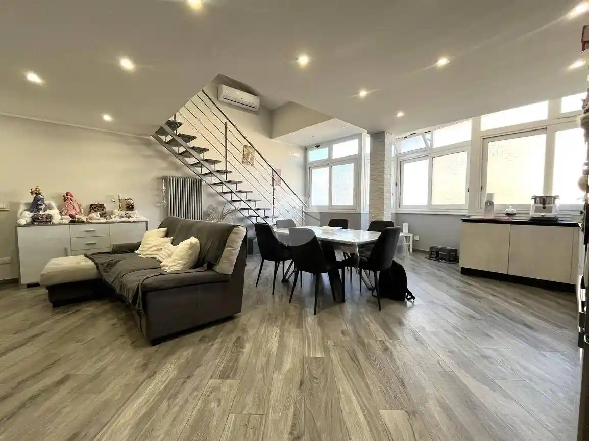 Appartamento in vendita a Palermo