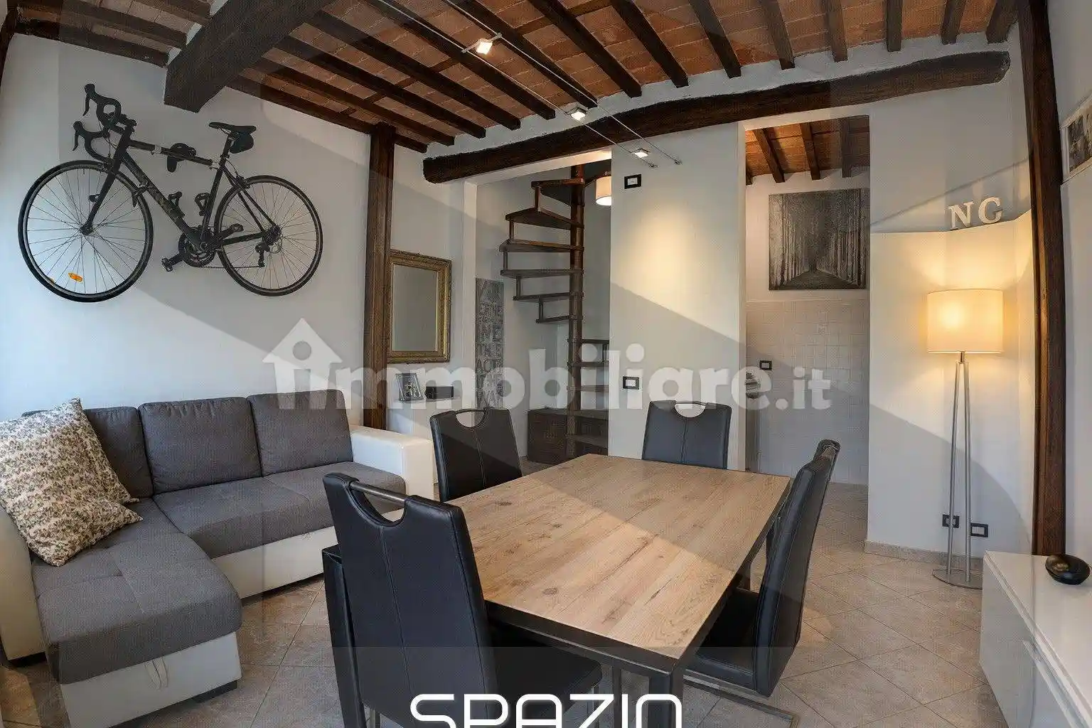 Casa indipendente in vendita a Lucca