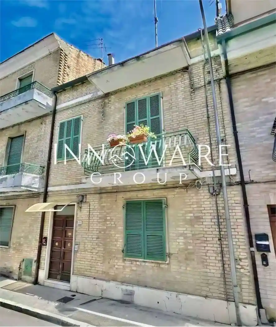 Palazzo - Stabile in vendita a San Benedetto del Tronto