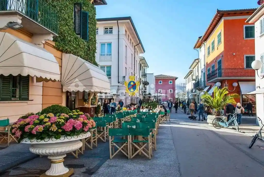 Villa in vendita a Forte dei Marmi