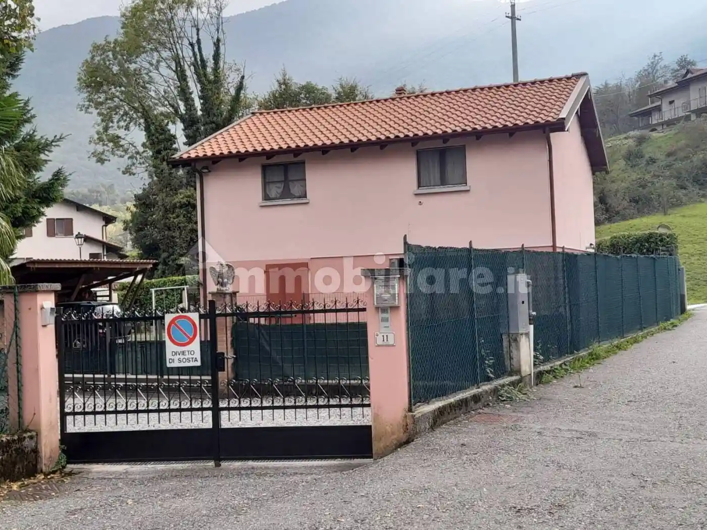 Villa in vendita a Sant'Omobono Terme