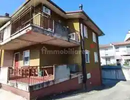 Appartamento in vendita a Villafranca di Verona