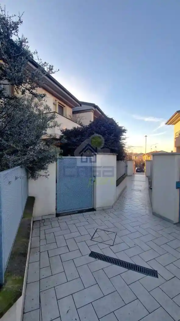 Appartamento in vendita a Sesto ed Uniti