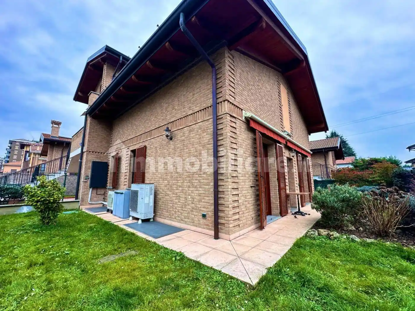 Villa in vendita a Paderno Dugnano