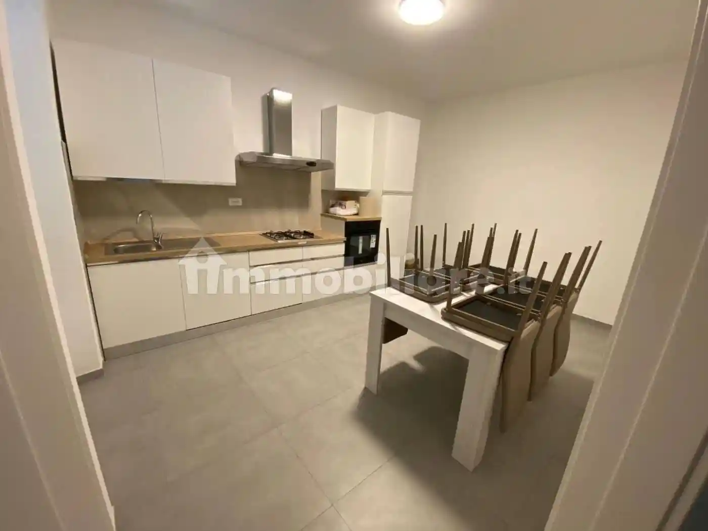 Casa indipendente in affitto a Carrara