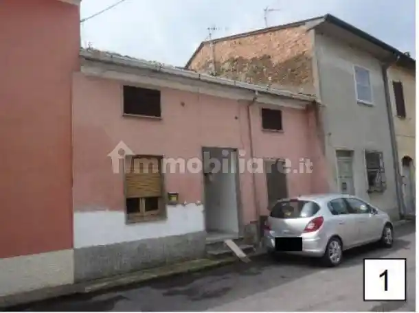 Casa indipendente in vendita a Rivarolo del Re ed Uniti