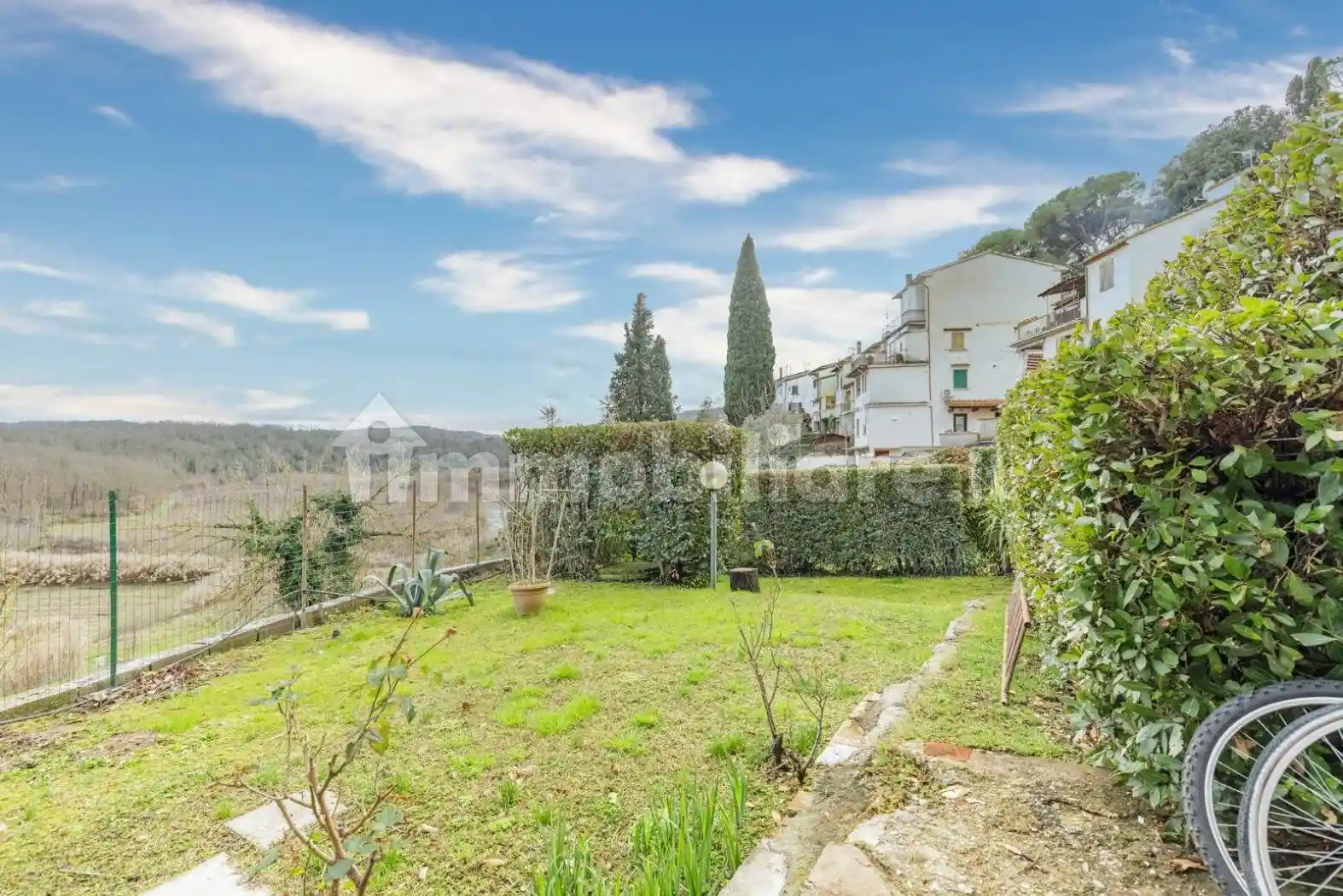 Casa indipendente in vendita a Carmignano