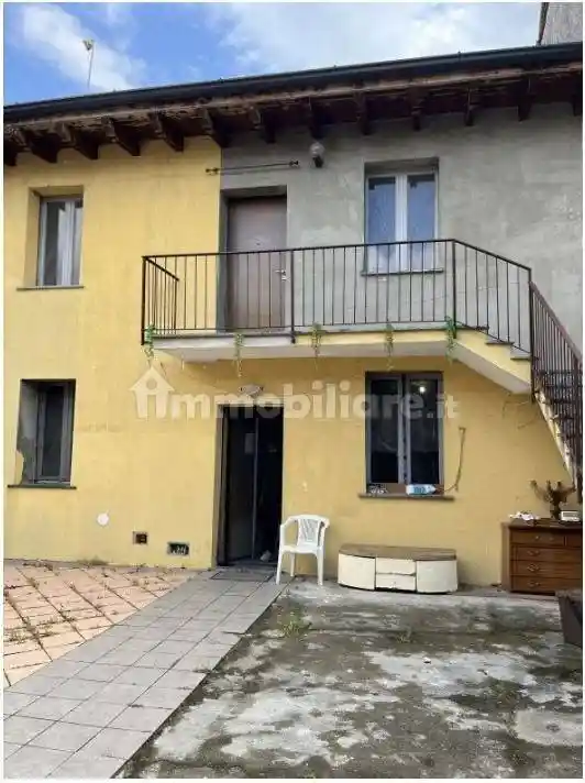 Palazzo - Stabile in vendita a Gabbioneta-Binanuova