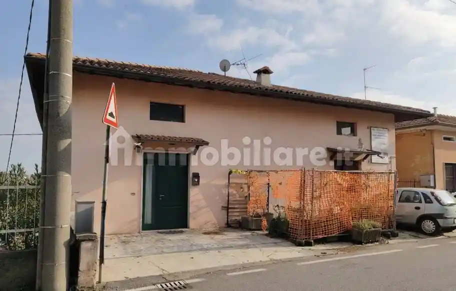 Appartamento in vendita a Castelli Calepio