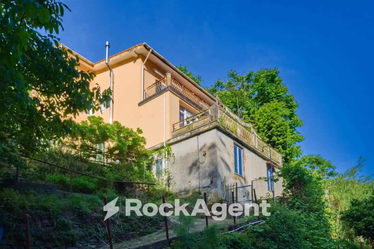 Appartamento in vendita a Genova