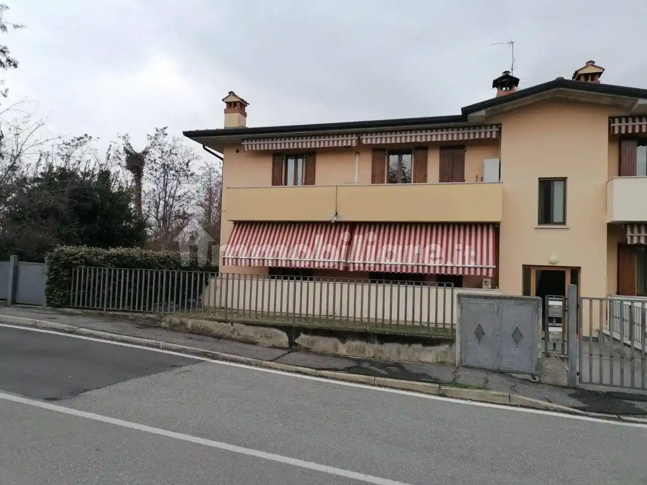 Appartamento in vendita a Cologne