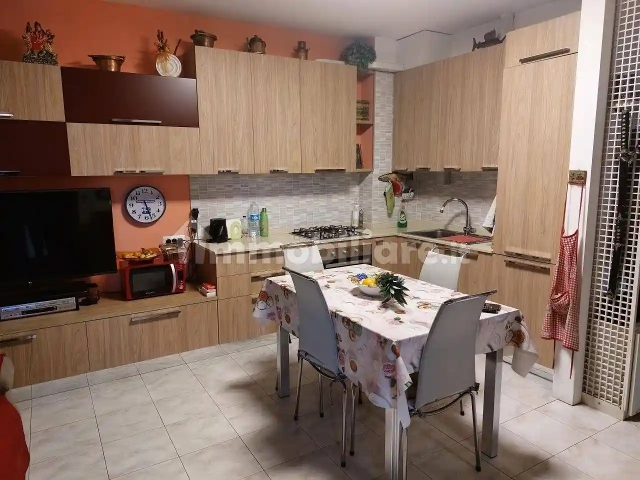 Casa indipendente in vendita a Luni